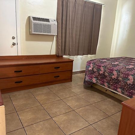 Kentucky Motel Брадентон Экстерьер фото
